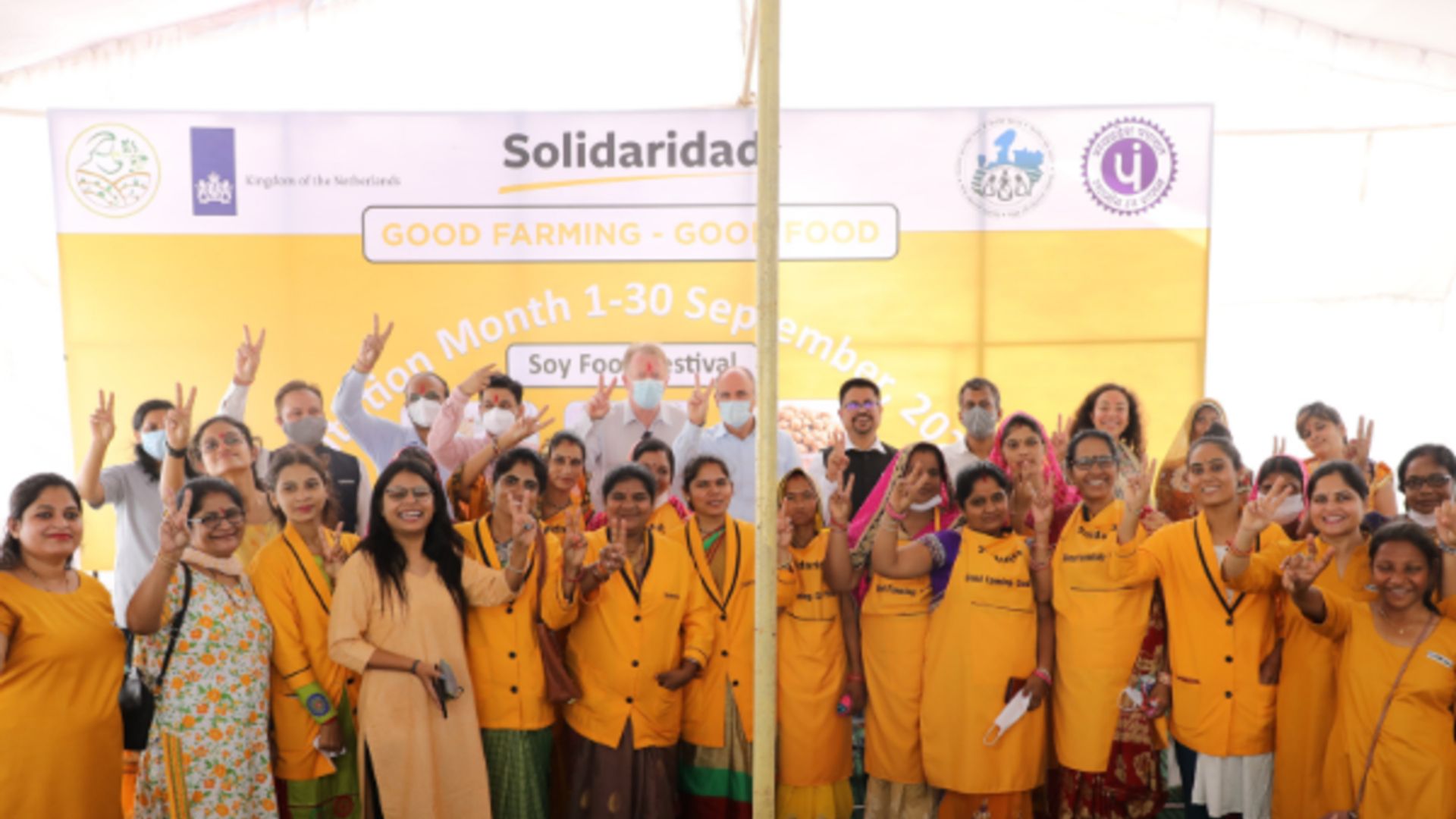 Image of participants at a Solidaridad workshop