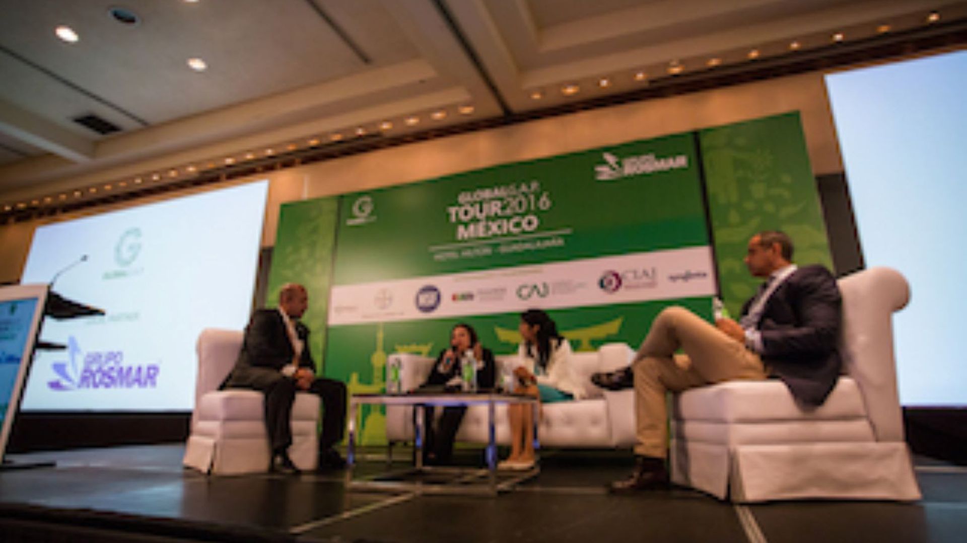 Image of a panel discussion at the 2016 TOUR stop in Mexico