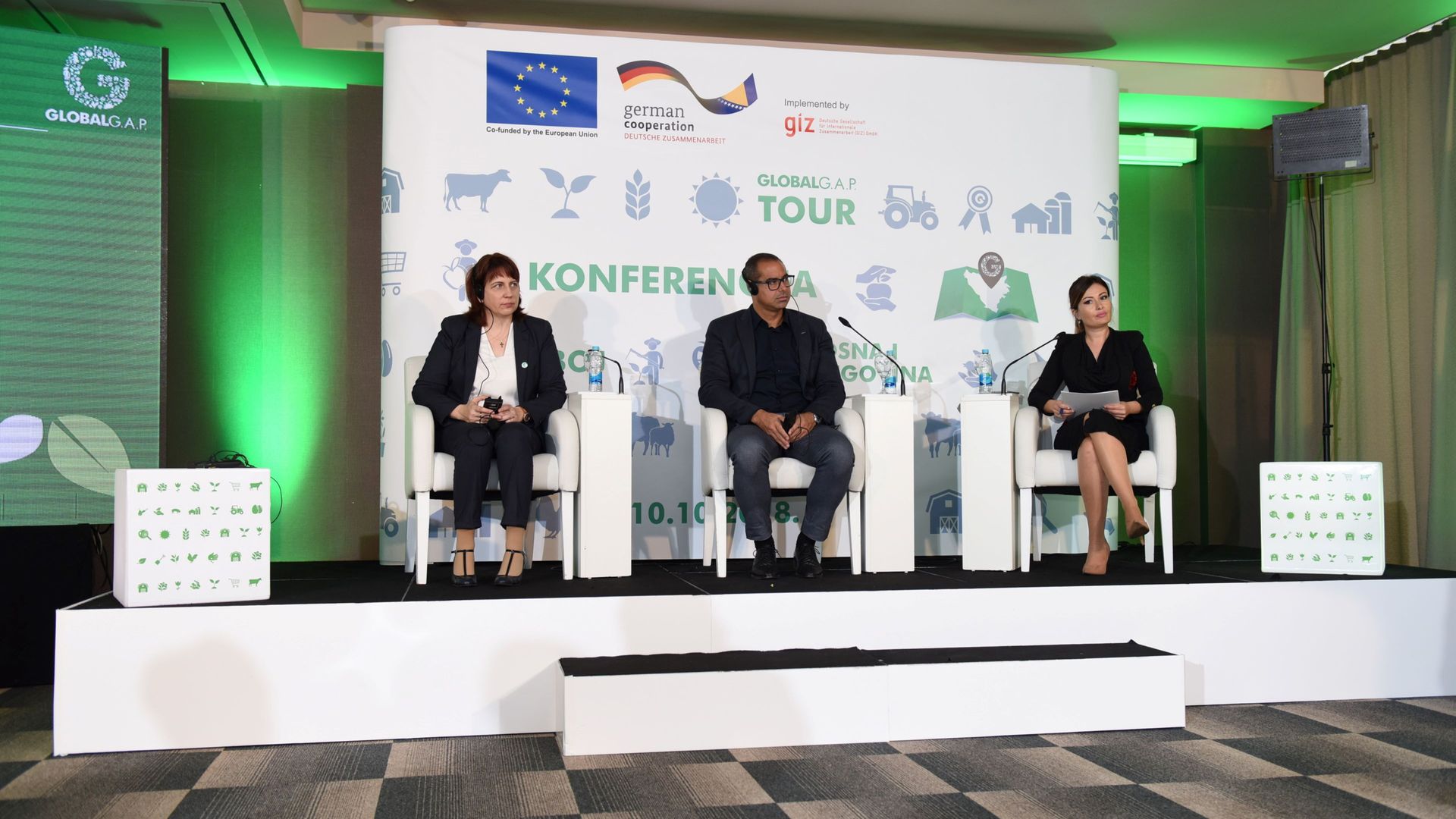 Image of presenters at the 2018 TOUR stop in Bosnia and Herzegovina 