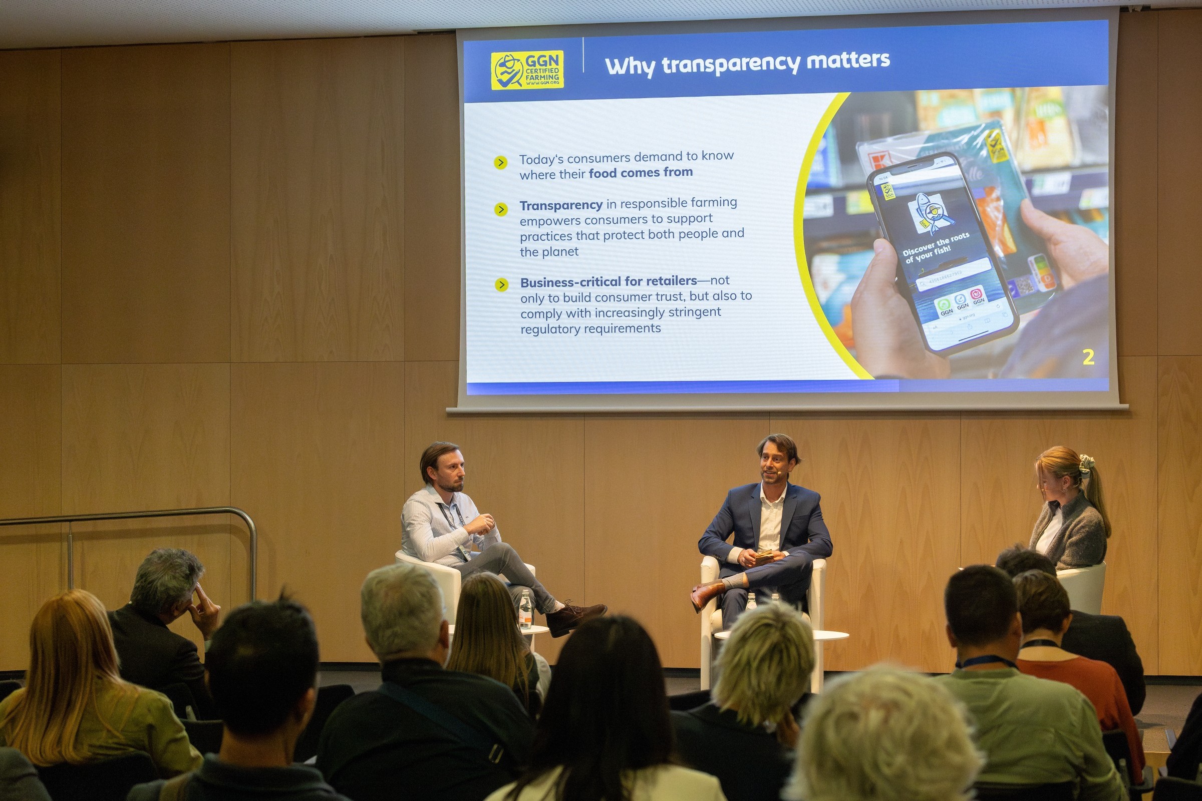 Remko Osterveld from GLOBALG.A.P. and József Bárdos from Metro Food Sourcing talk about the GGN label on stage at Seafood Expo Global in Barcelona, May 2025.