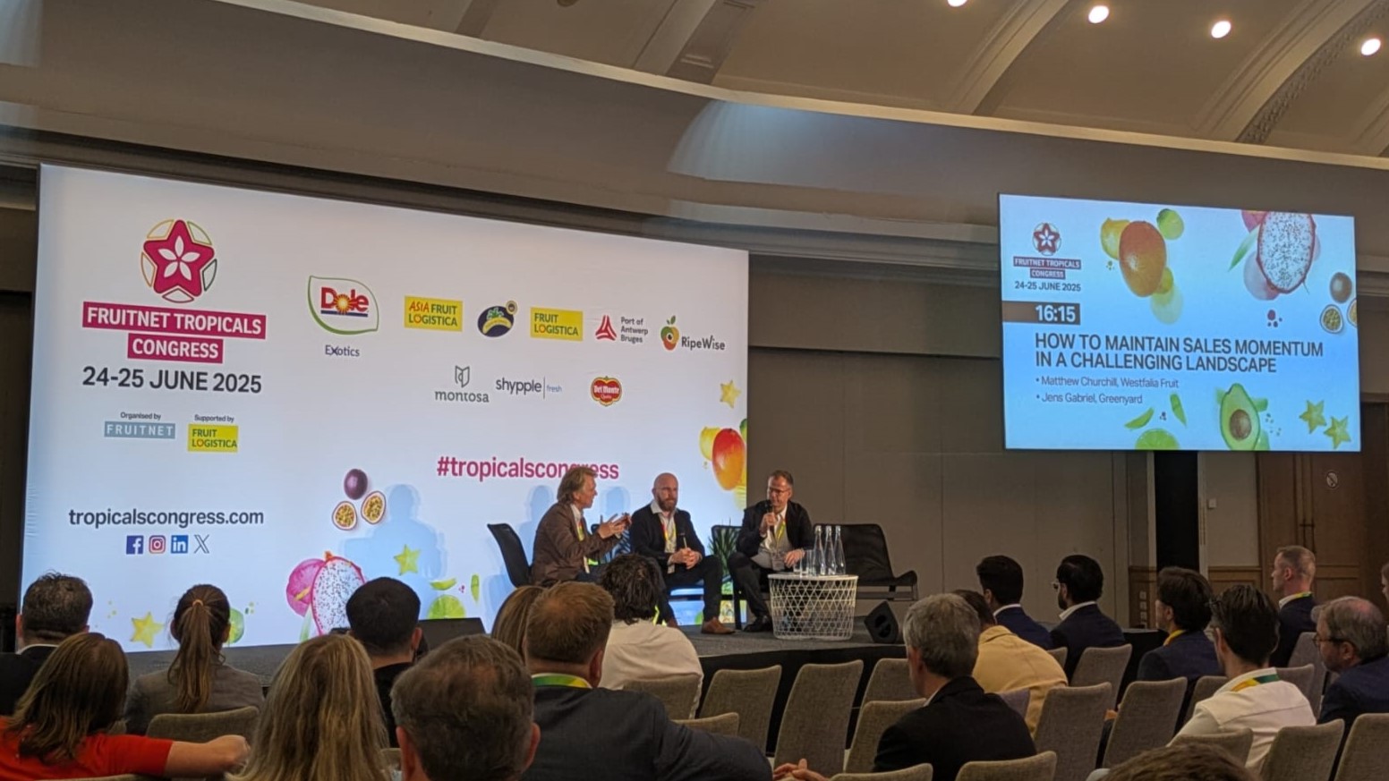 An info session on “Maintaining sales momentum in a challenging environment” at Fruitnet Tropicals Congress 2025 in Antwerp, Belgium