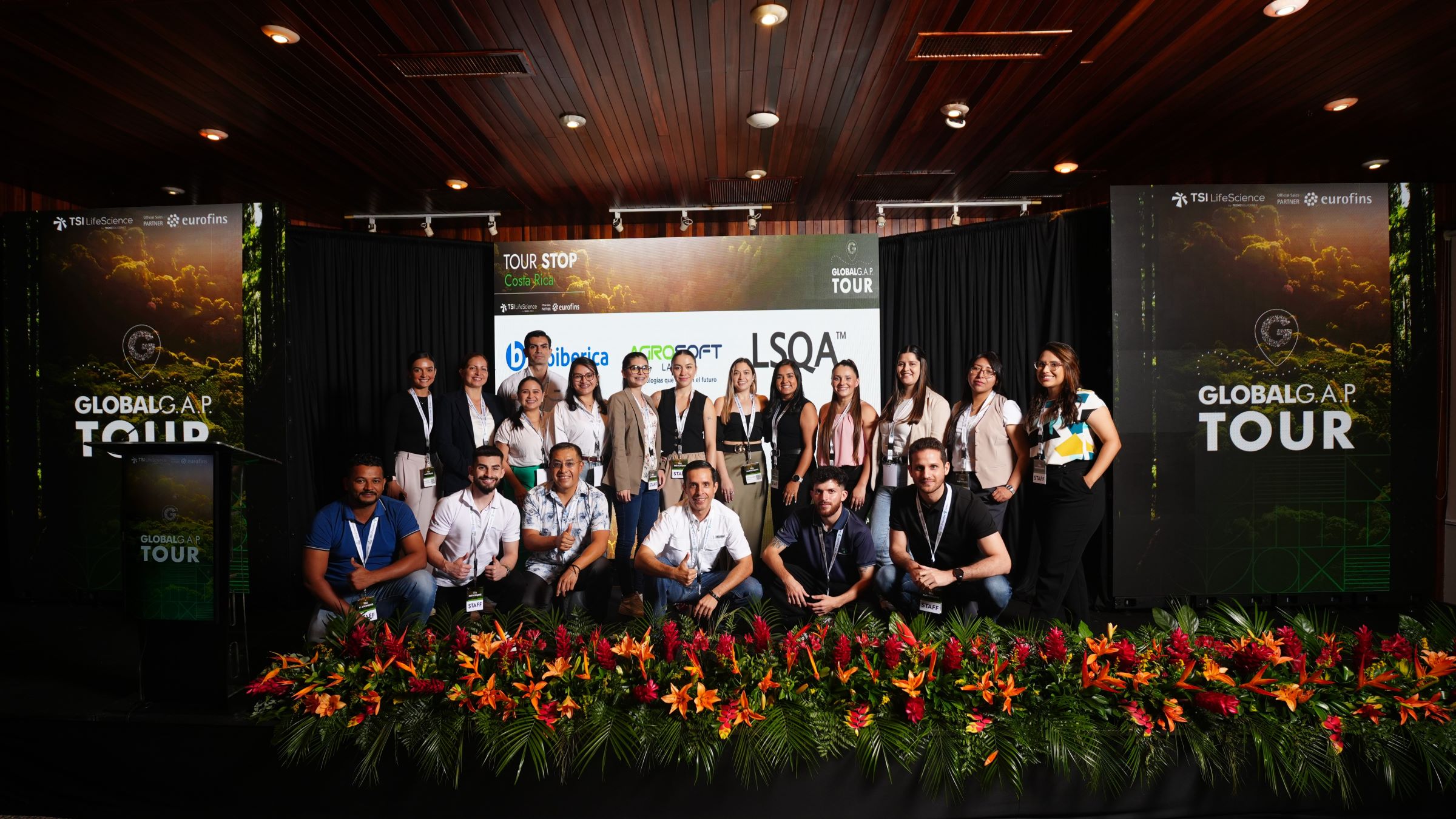 Image of GLOBALG.A.P. TOUR stop Costa Rica partners on the main stage of the event